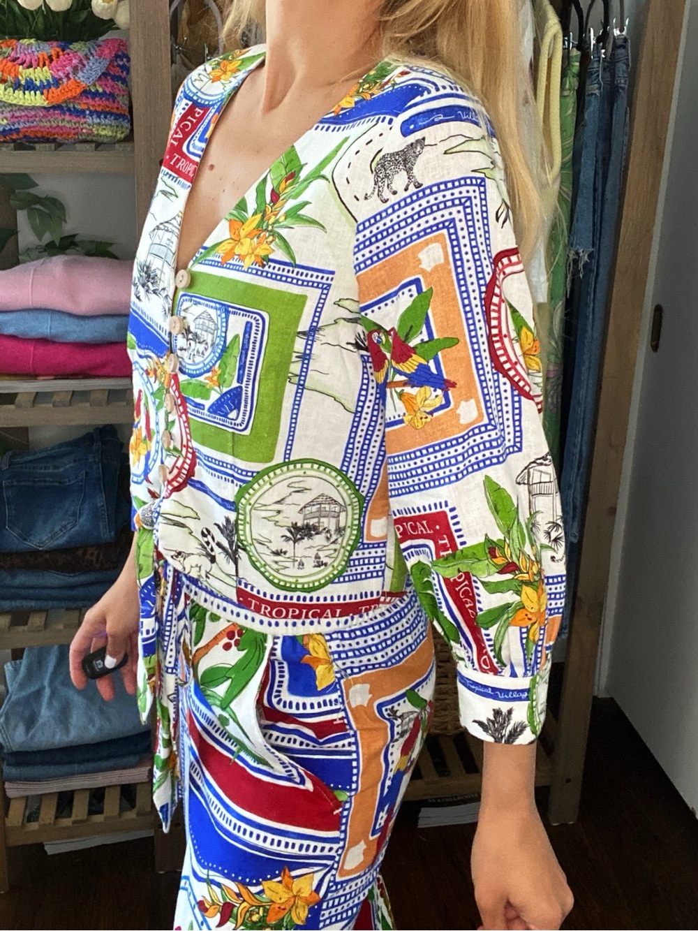JOIE Tropical Print Linen-Blend Top & Pant Set in Royal Blue, Red, Green! 🌴 - Picture 6 of 16